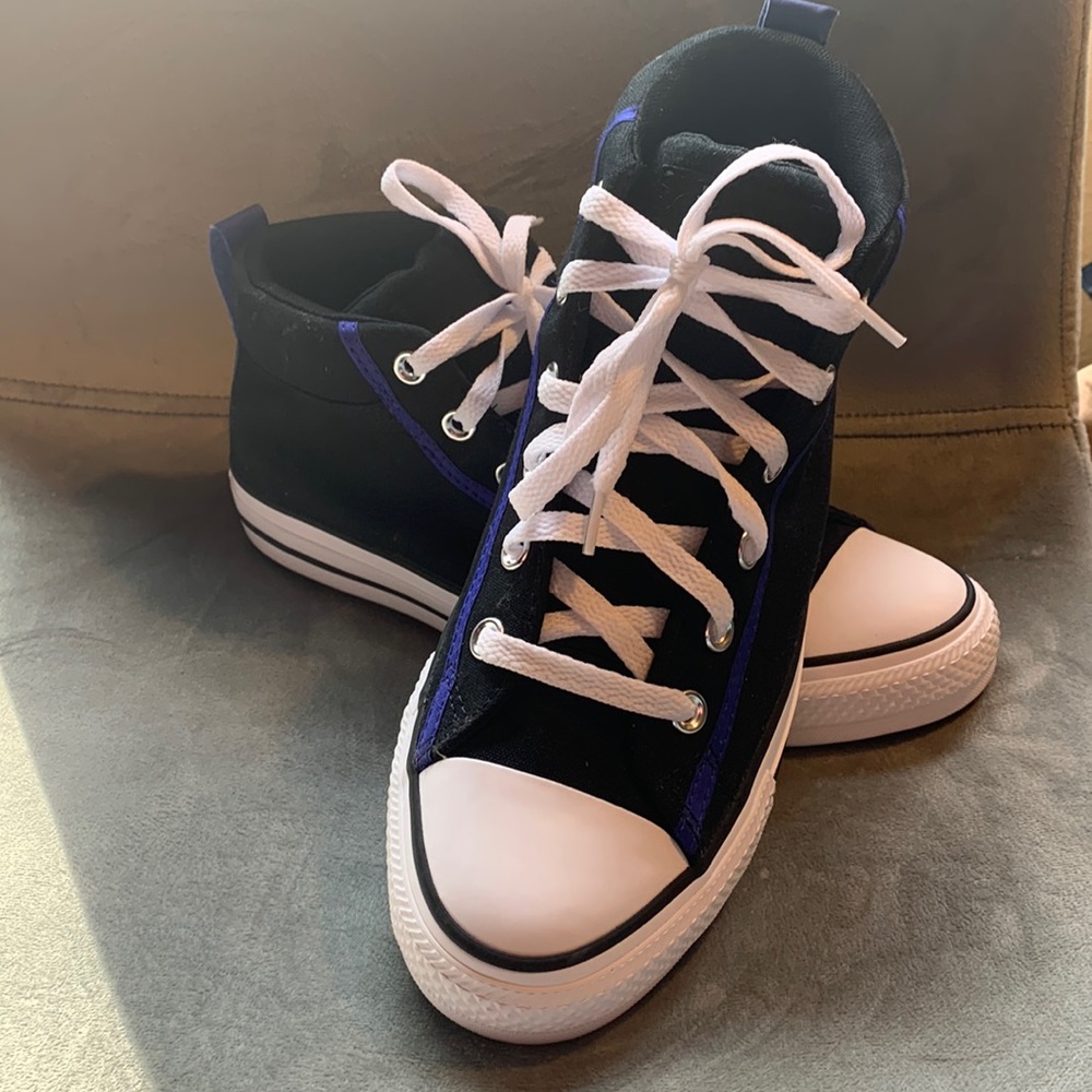 Converse Mens Chuck Taylor All Star High Street Sneaker - blue and black size 8